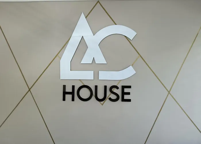 Ac - House Laureles - Self Cheking