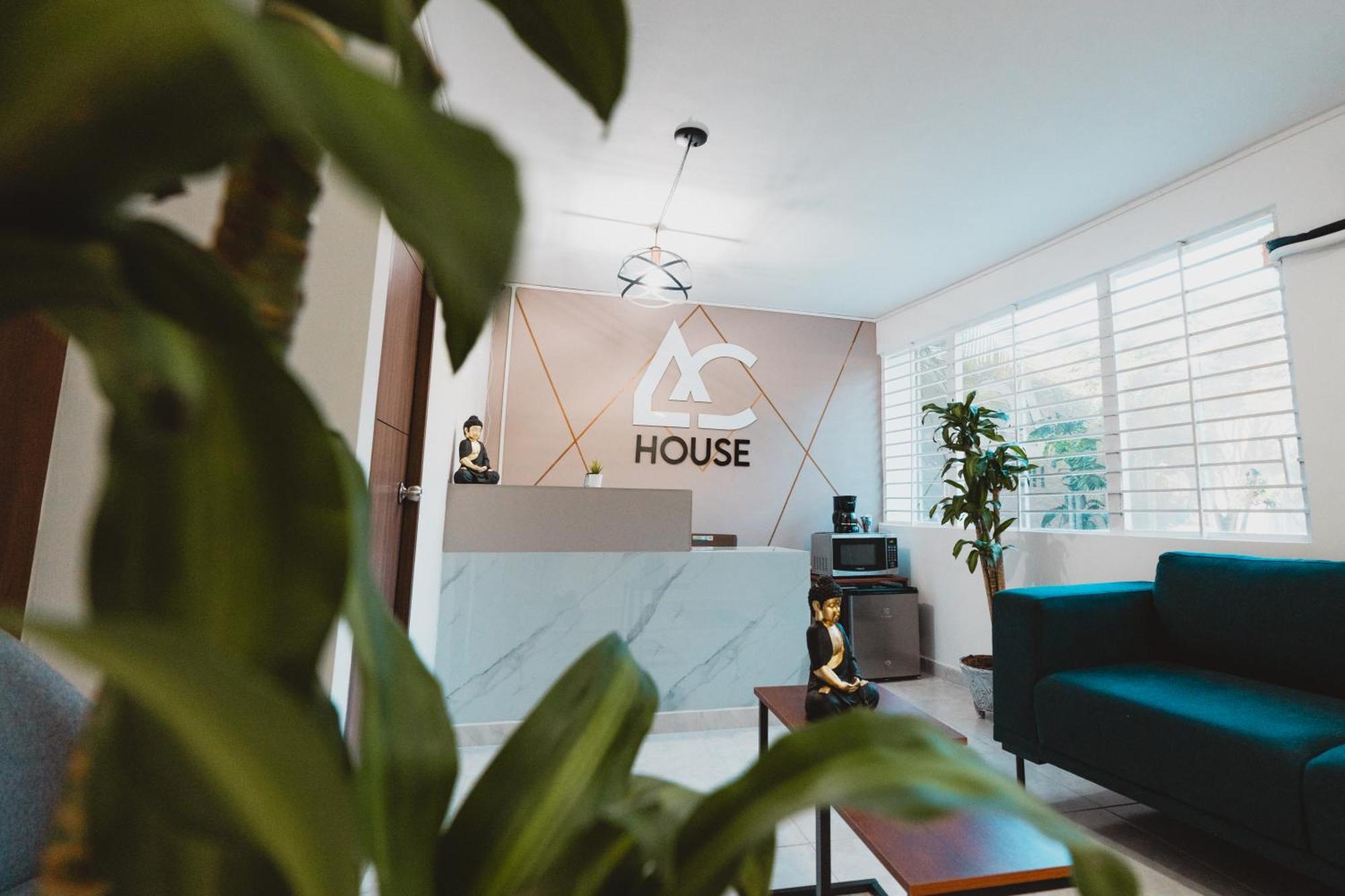Ac - House Laureles - Self Cheking * Medellin