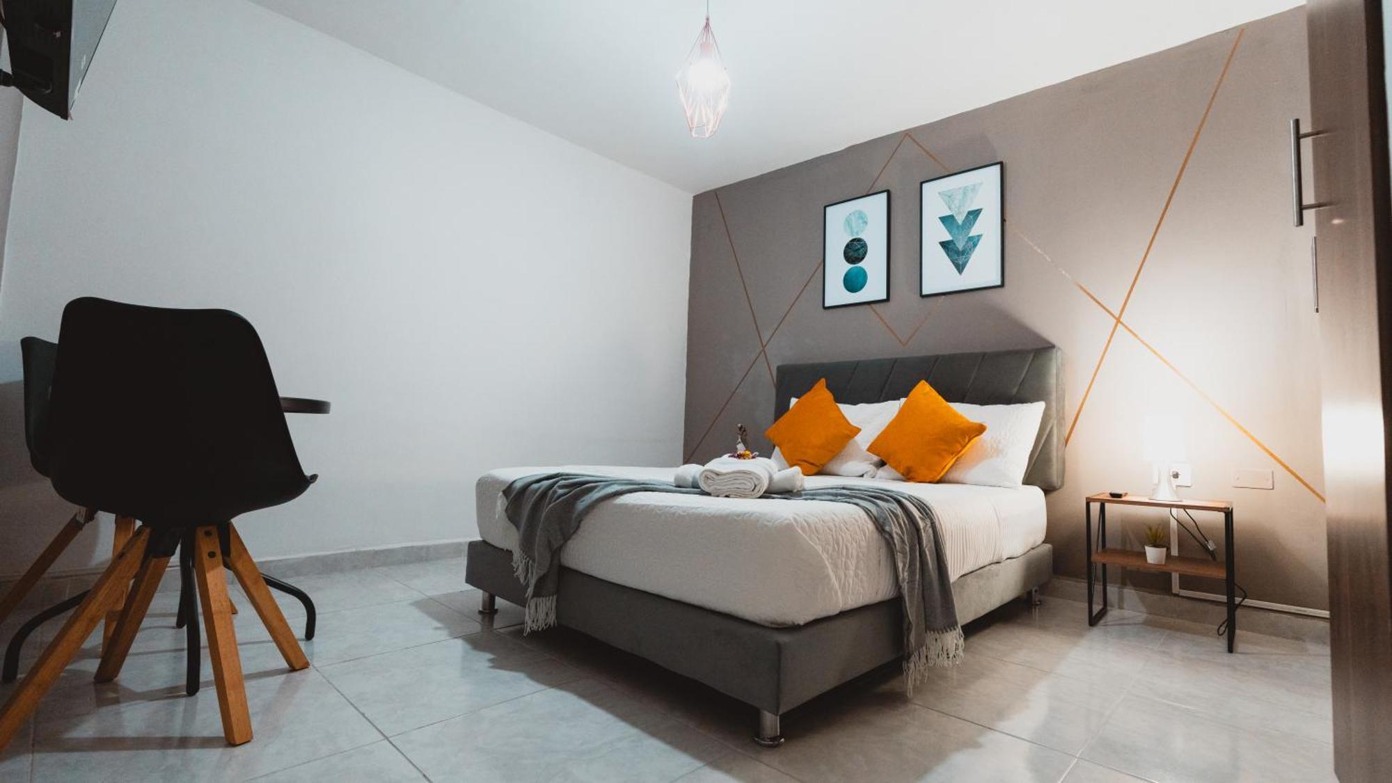 Ac - House Laureles - Self Cheking Guest house Medellin