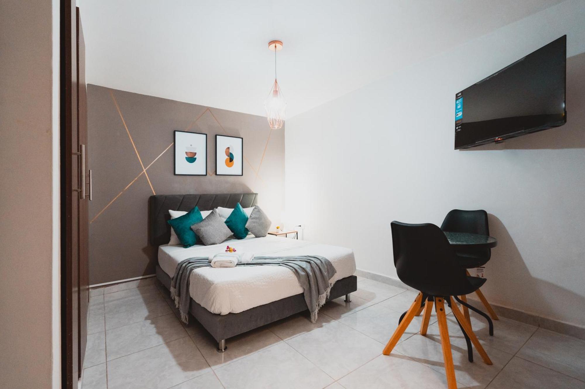 Ac - House Laureles - Self Cheking Guest house Medellin