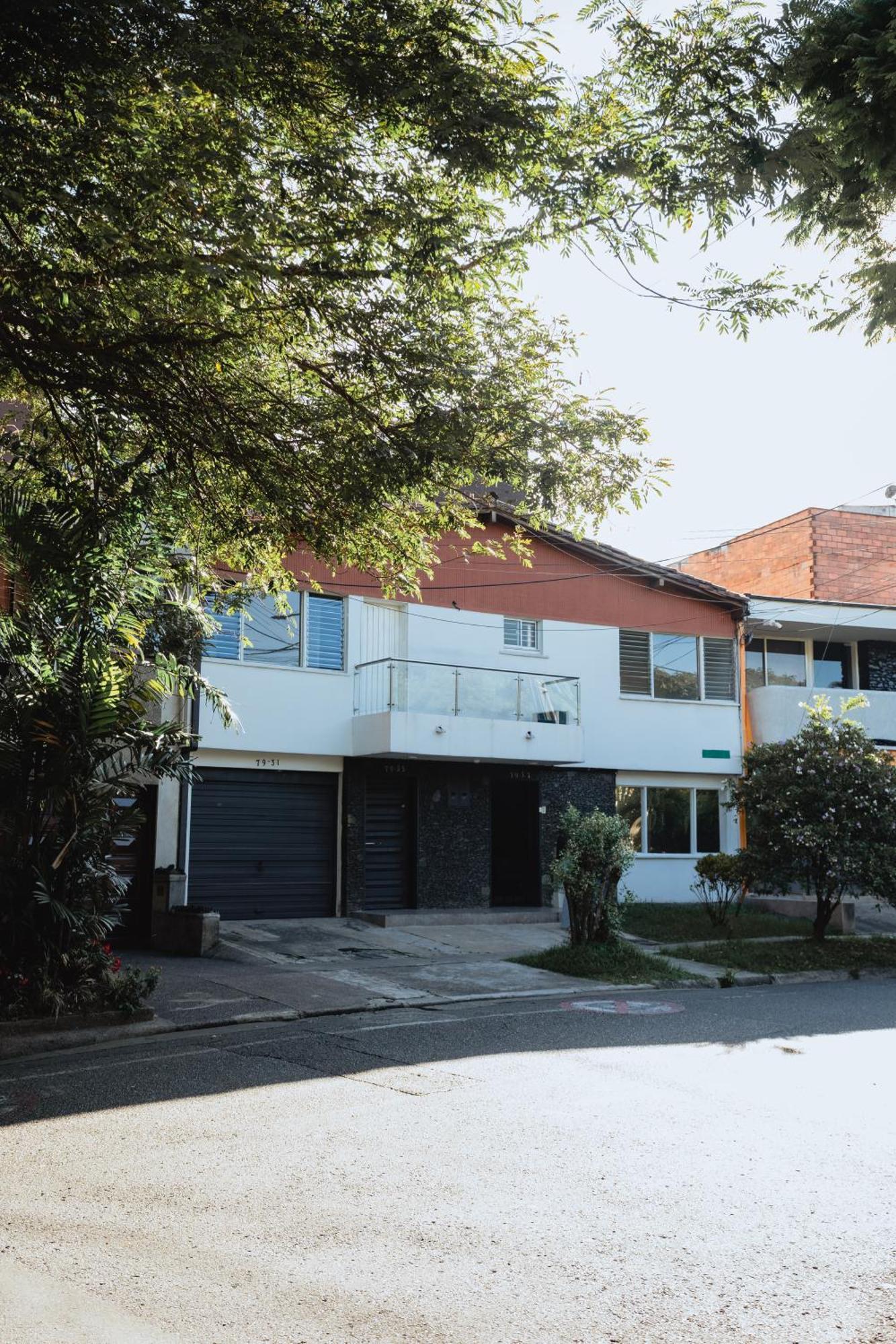 Ac - House Laureles - Self Cheking Guest house Medellin
