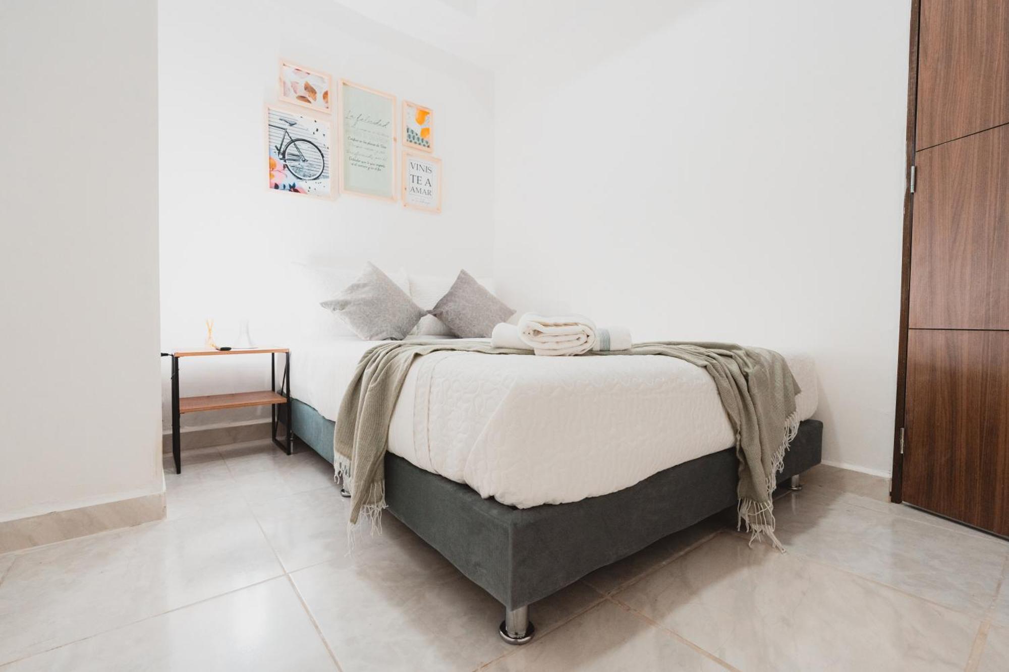 Ac - House Laureles - Self Cheking Guest house Medellin